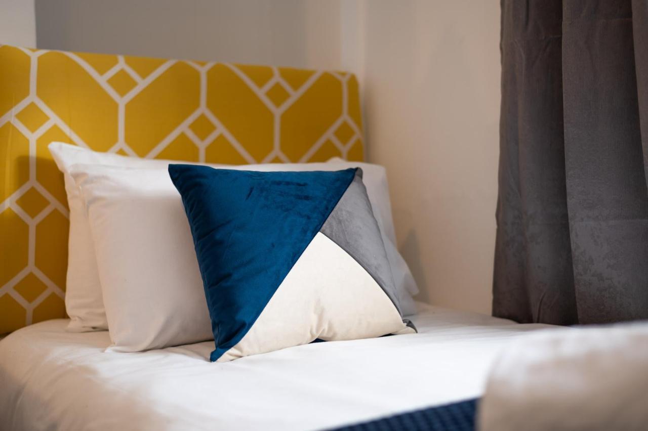 City Centre, Parking, Smart Tv'S In All Rooms Свонсі Екстер'єр фото