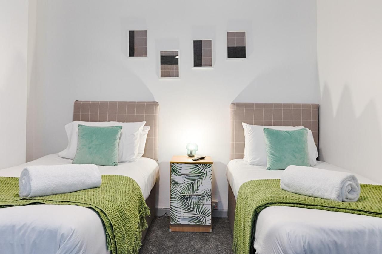 City Centre, Parking, Smart Tv'S In All Rooms Свонсі Екстер'єр фото