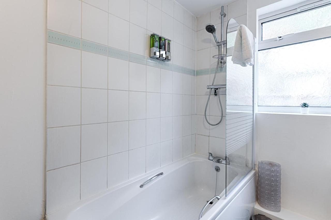 City Centre, Parking, Smart Tv'S In All Rooms Свонсі Екстер'єр фото