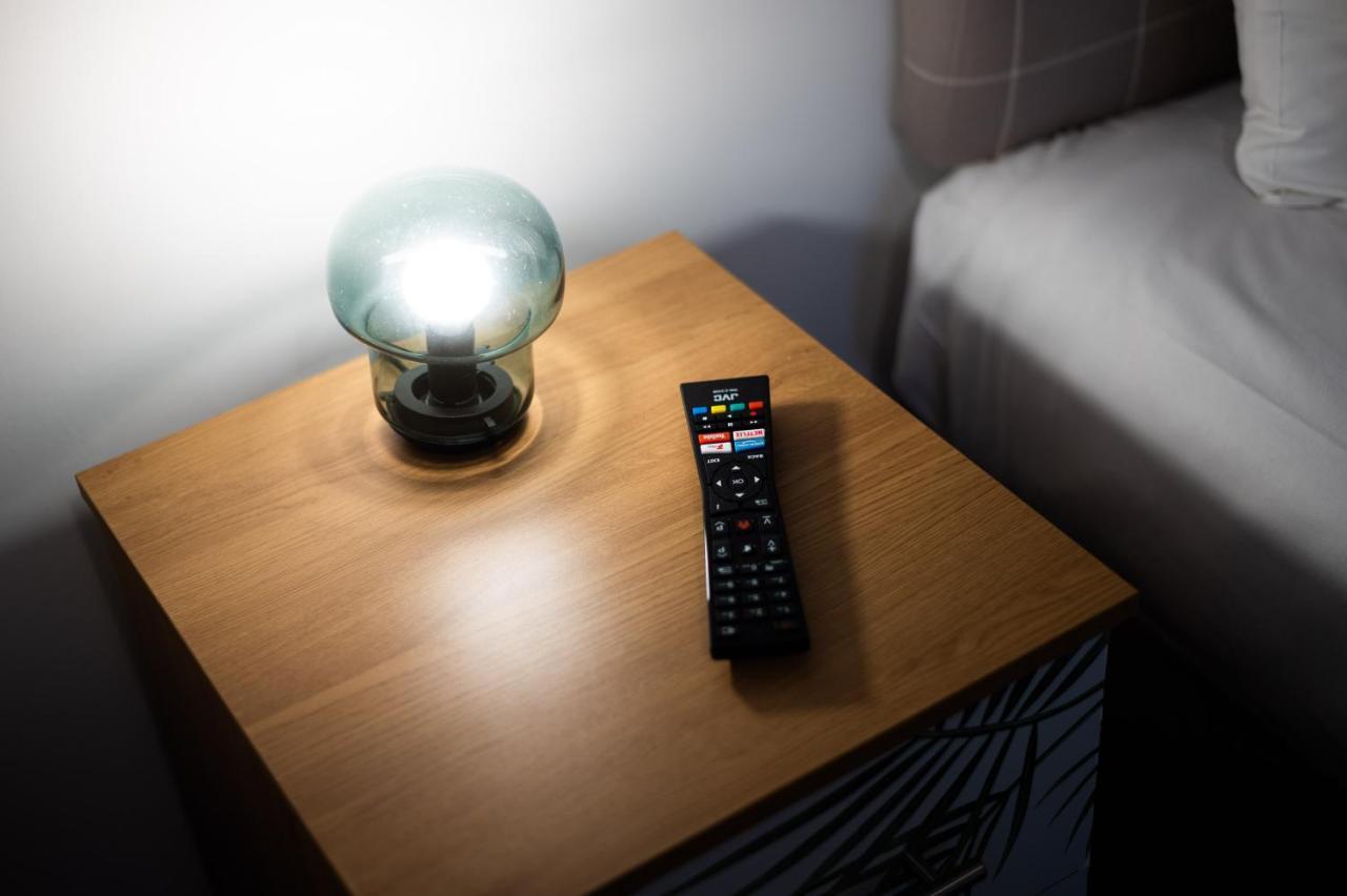 City Centre, Parking, Smart Tv'S In All Rooms Свонсі Екстер'єр фото